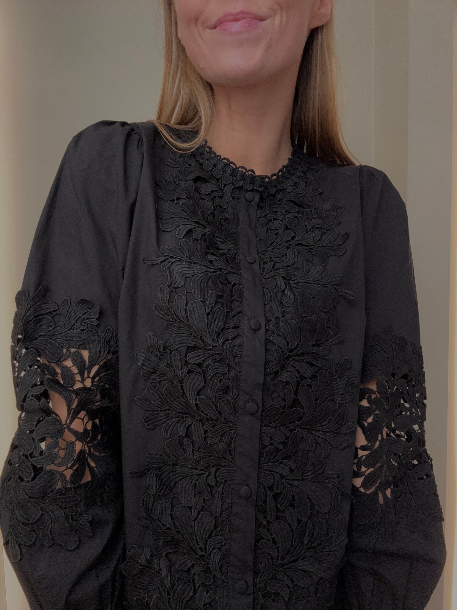 YASSEMIRA Shirt - Black